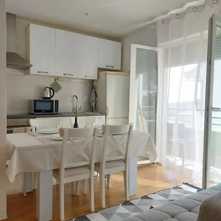 Apartment Prelas *